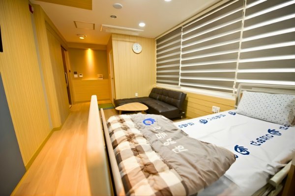 으뜸병원 ?대?吏 4